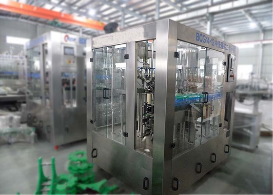 中国 炭酸飲み物のびんの満ちるおおうことおよび分類機械、自動水満ち、おおう機械 サプライヤー