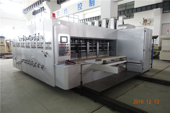 中国 機械に4色をする小さい波形のカートン箱フレキソ印刷の印刷 サプライヤー