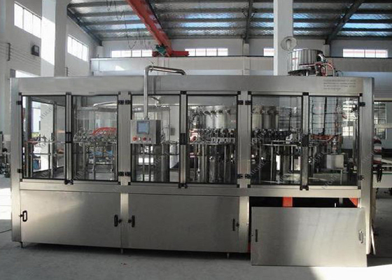 中国 3000BPH飲料の充填機、セリウムが付いている炭酸飲料のびん詰めにする装置 サプライヤー